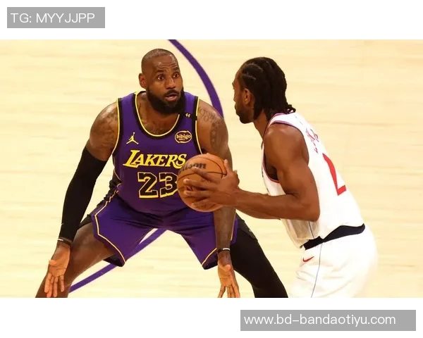 詹姆斯球迷起诉案引发律师笑声背后的故事与争议